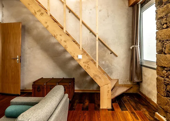 Knock Knock Ii * Ponta Delgada